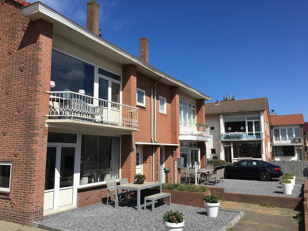 Apartment House *