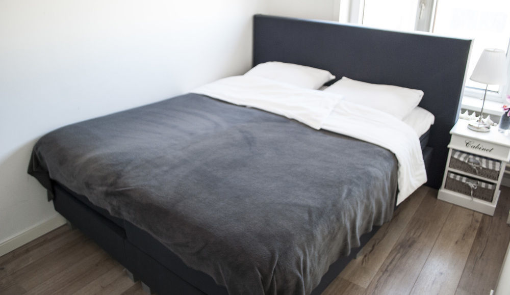House Apartment *